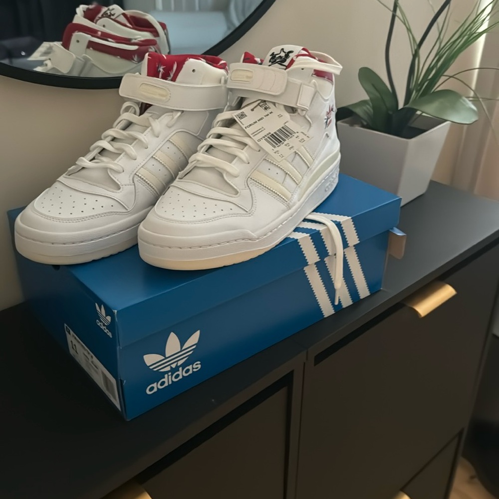 Adidas size 11